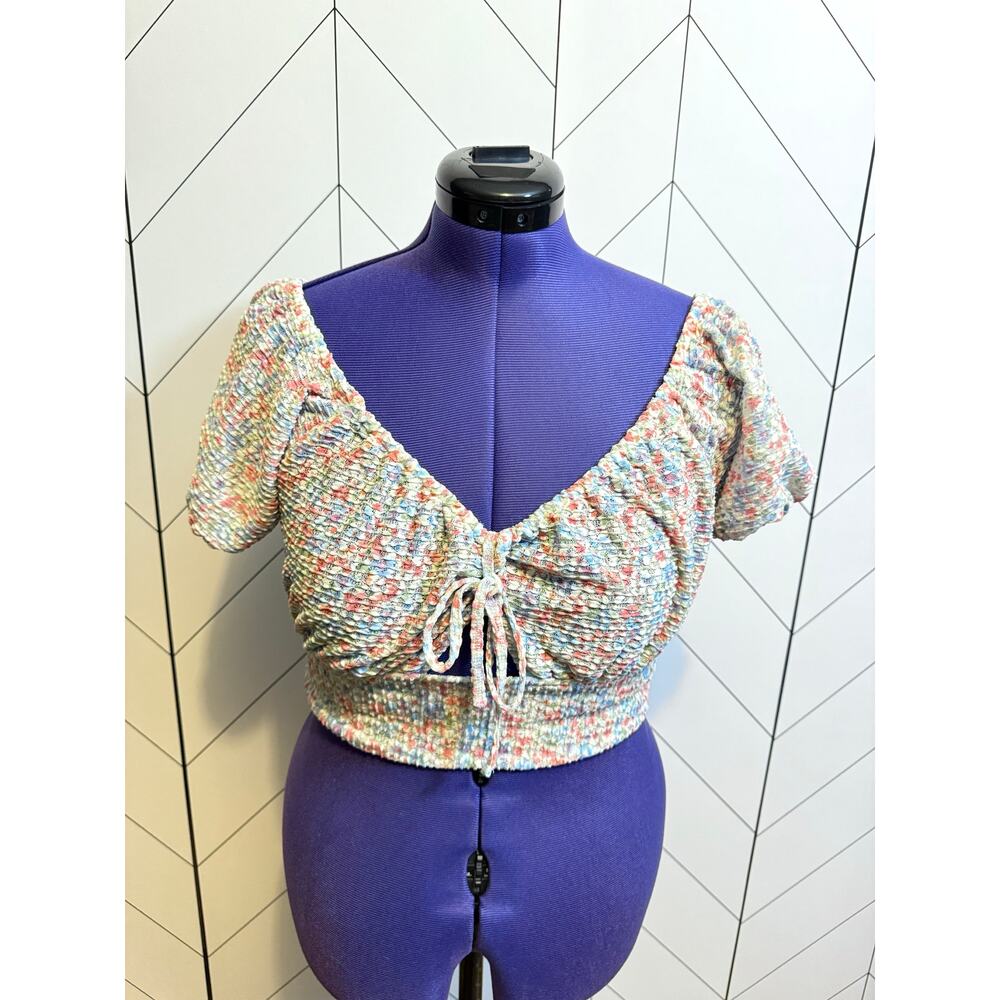 American Eagle Womens Large Red White Blue Key Hole Puff Sleeve Crop Top Cottage